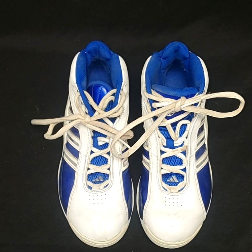 Mens size 9.5 adidas shoes